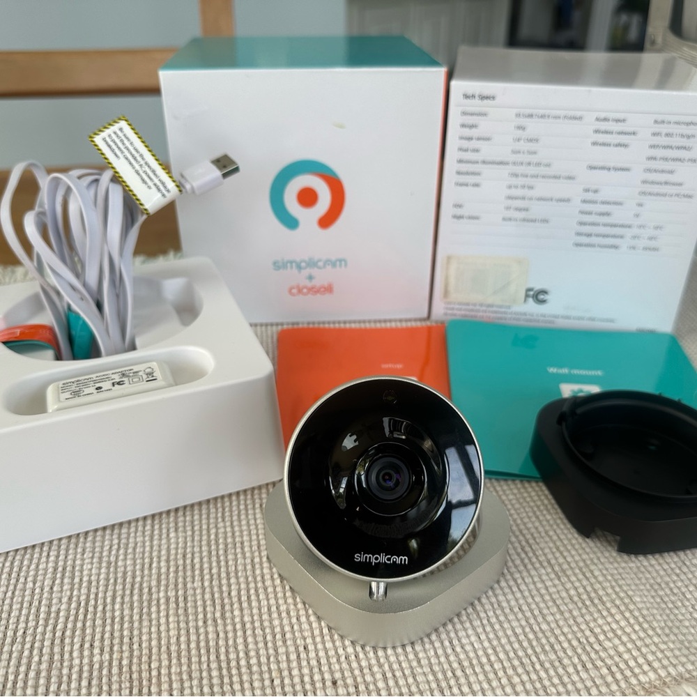 SimpliCam+ Powered By Closeli Indoor HD Wi-Fi Security Camera